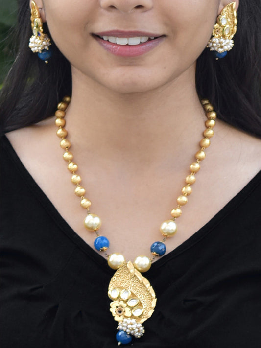 Elegant Pearl & Polki Necklace set