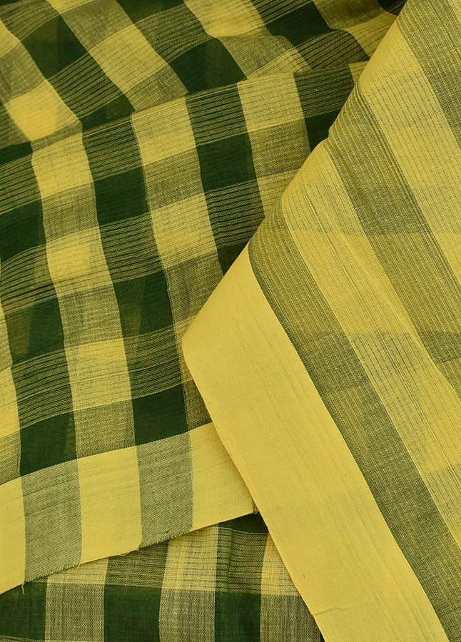 Elegant Handwoven Mangalgiri Cotton Saree with Checks