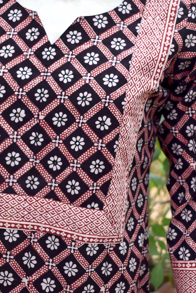 Hand Block Print Cotton Kurta with mirror & aari work - size 40