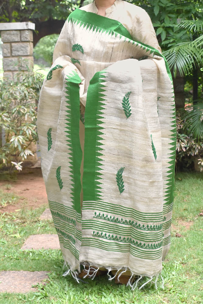 Geecha silk dupatta with Chikankari work