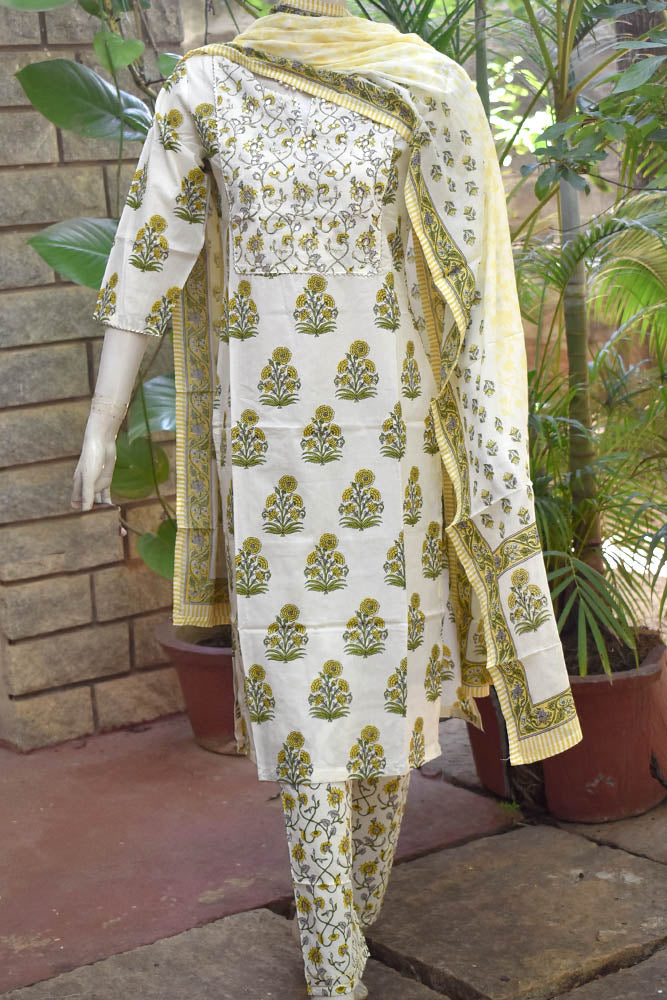 Beautiful Cotton suit with gota, and aari work - Kurta , Dupatta & Pant - Size 46