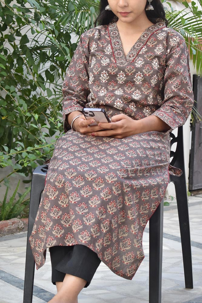 Beautiful Cotton Kurta with Hand Embroidery size - 38