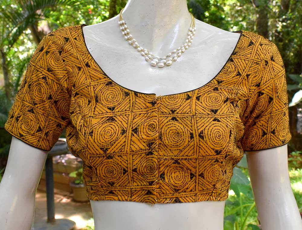 Cotton Blouse with Hand embroidery - size 38