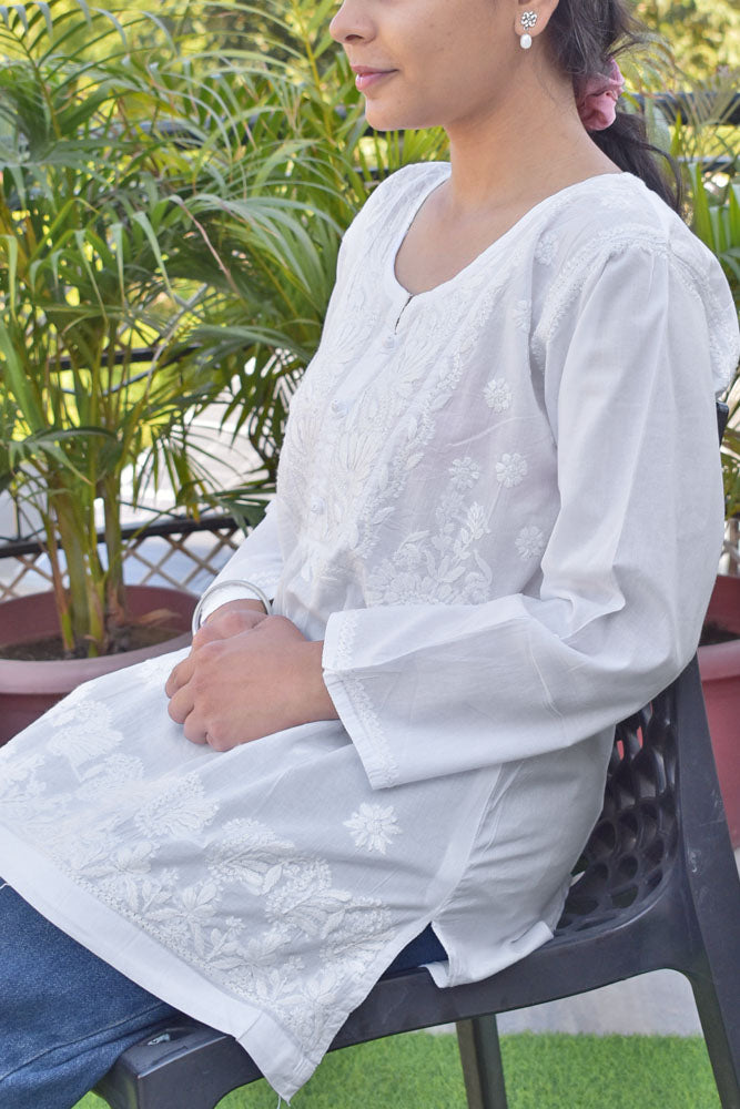 Elegant Soft Mul Cotton Short Top / Kurta with Hand Chikankari work