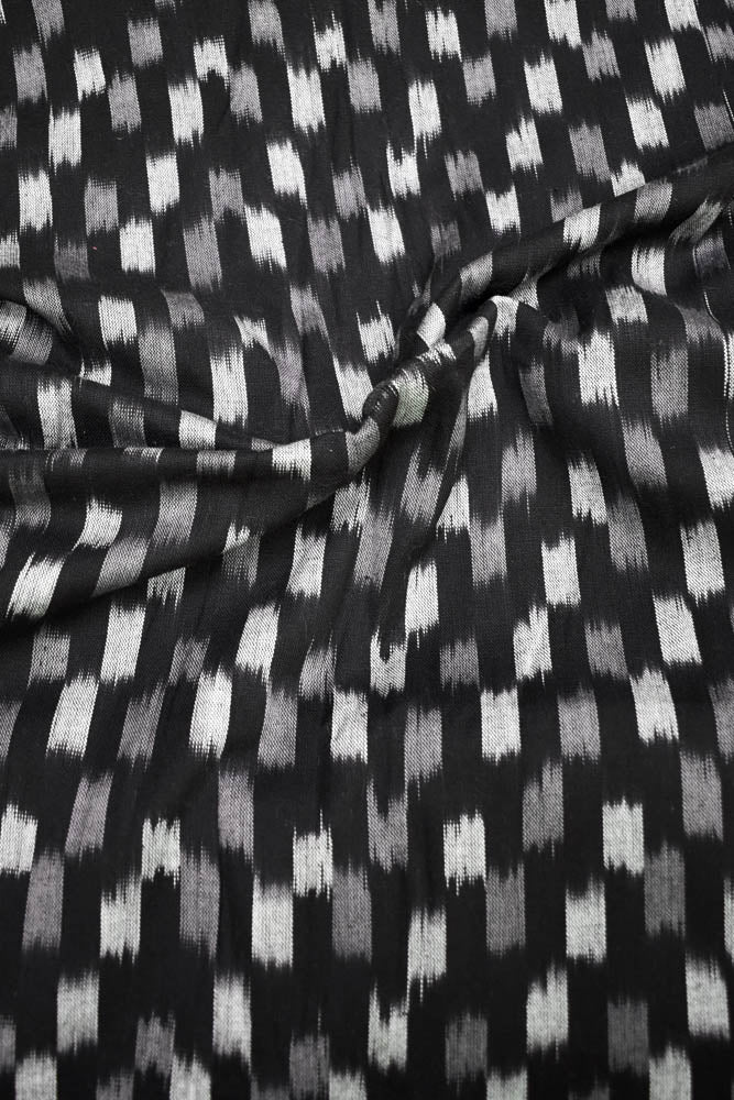 Woven ikkat cotton  fabric ( 2.5 mtrs cut)