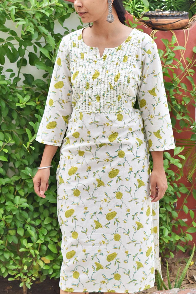 Hand Block Printed Cotton Kurta with Tagai & Sequin work - size 38