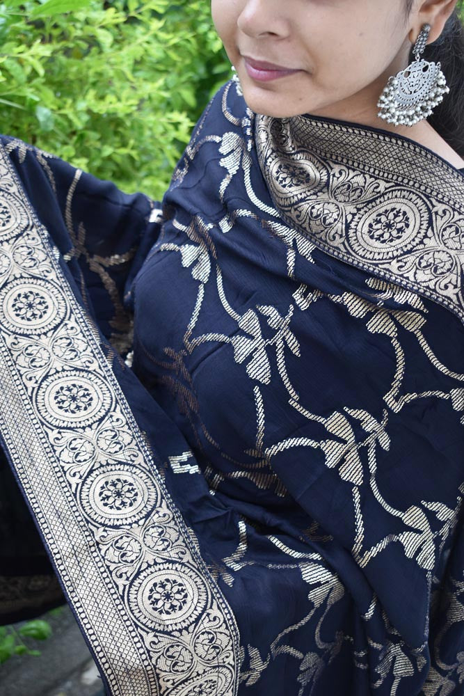 Elegant Georgette dupatta with all over sequin work & stitched borders