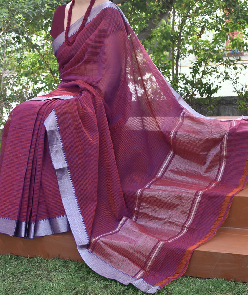 Elegant Handwoven Missing weave Mangalgiri Cotton Saree with Zari border