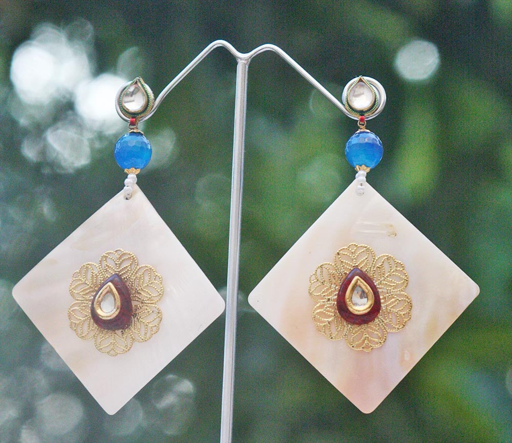 Stunning Pearl & Polki Earring