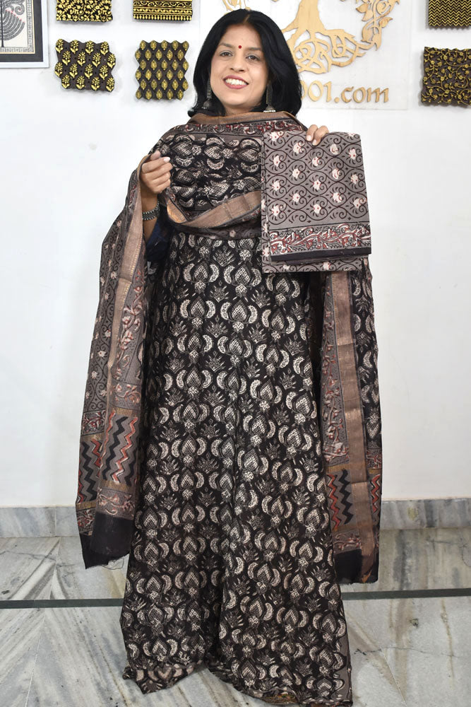 Beautiful Vanaspathi Ajrakh Hand Block Printed Maheshwari set with Bottom