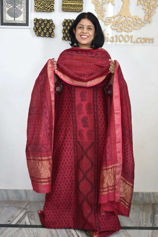 Bagh Hand Block Printed unstitched 3 pcs Handwoven Maheshwari suit fabric with Zari borders & Lagdi ( zari palla )