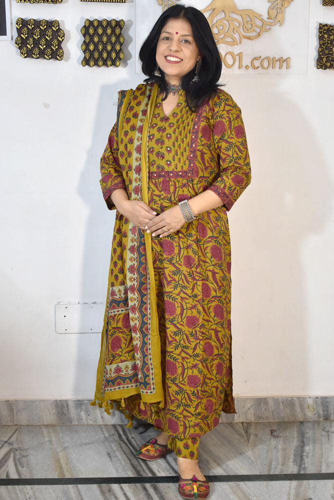 Beautiful Block Printed Cotton suit with Hand Embroidery - Kurta , Cotton Dupatta & Pant - size  38, 40, 42, 44