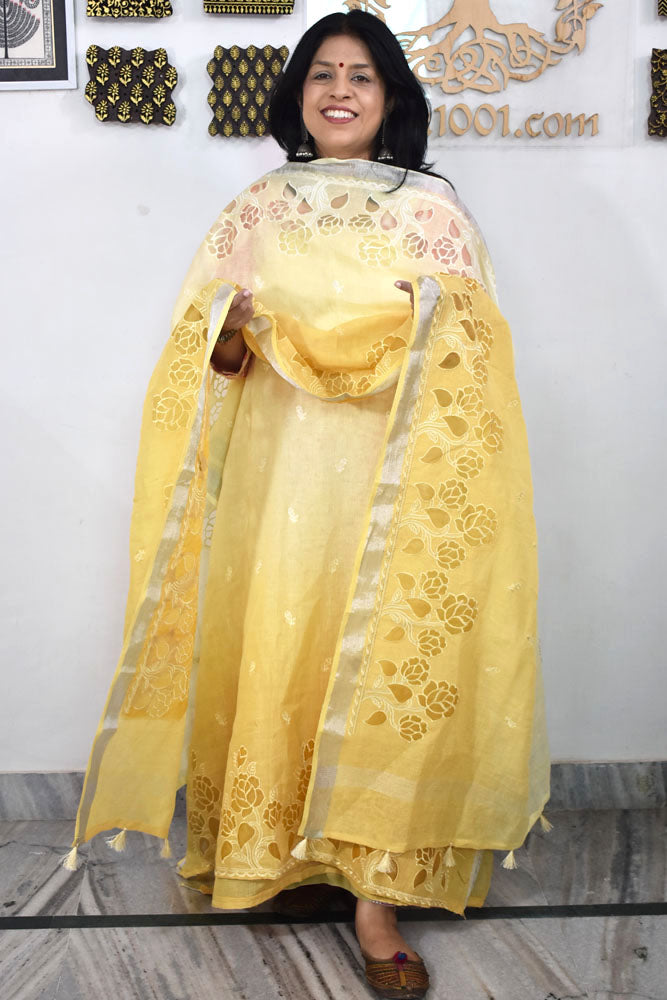 Beautiful Pure Linen suit with intricate embroidery on the kurta &amp; dupatta and cotton silk bottom