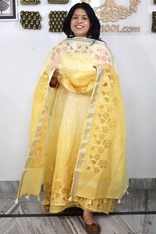 Beautiful Pure Linen suit with intricate embroidery on the kurta &amp; dupatta and cotton silk bottom