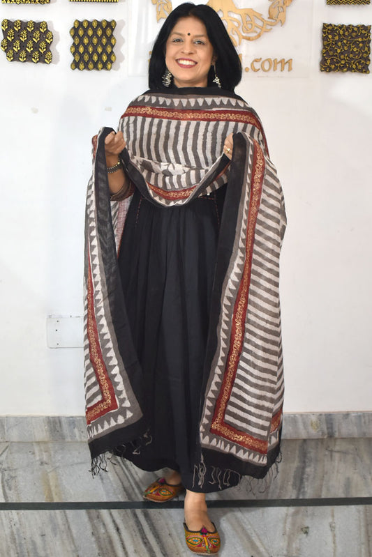 Elegant Hand Block Printed Pure Linen dupatta