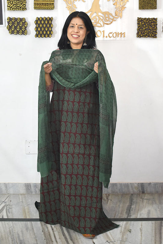 Classic Bagh Block Printed unstitched suit fabric with chiffon dupatta