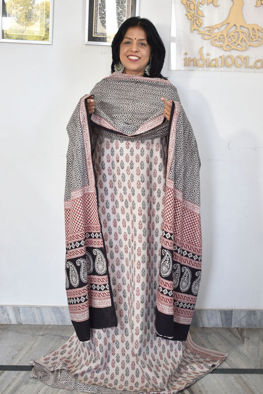 Bagh Hand Block Printed unstitched 3 pc Cotton suit fabric from MP