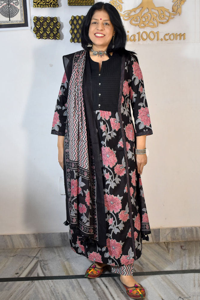 Beautiful Block Printed Cotton suit with Hand Embroidery - Kurta , Cotton Dupatta & Pant - size  38, 40, 42, 44