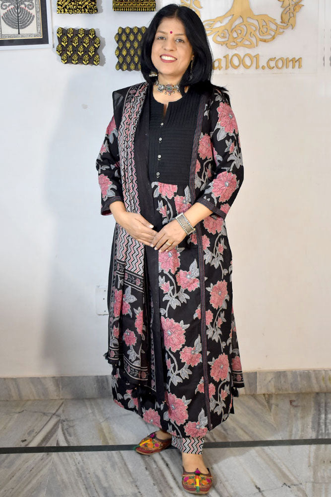 Beautiful Block Printed Cotton suit with Hand Embroidery - Kurta , Cotton Dupatta & Pant - size  38, 40, 42, 44