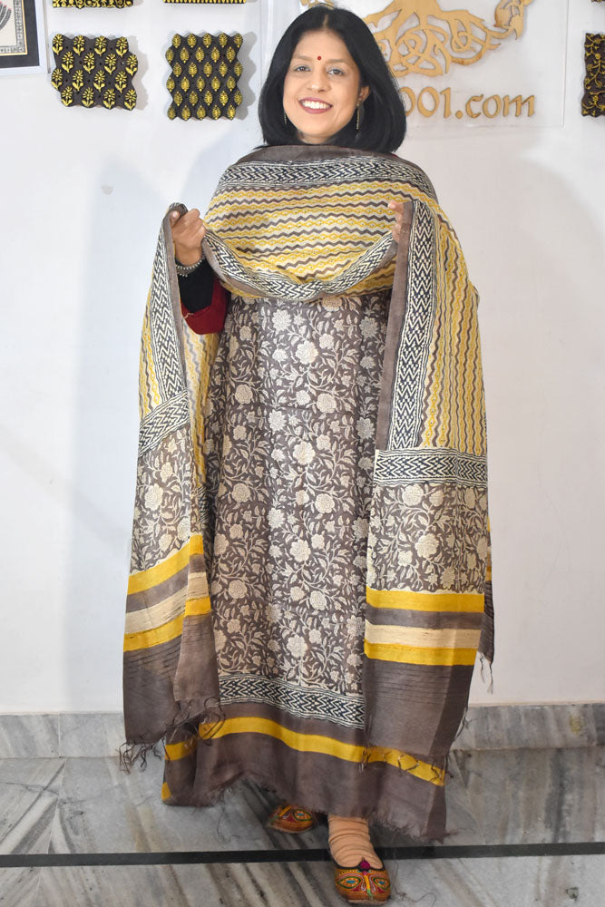 Beautiful Hand Block printed Tussar Pashmina Kurta Dupatta Set