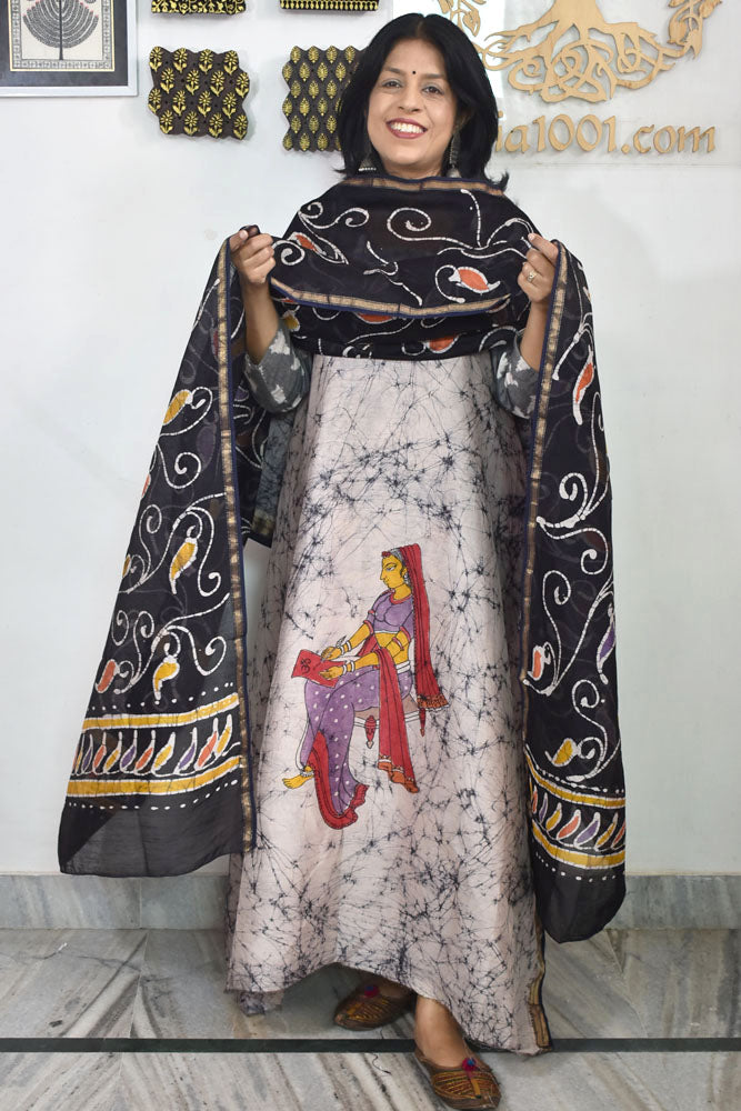 Elegant Handwoven Maheshwari silkcotton kurta fabric & dupatta set with  Wax Batik work