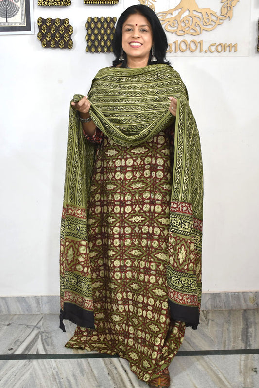 Hand Block Printed Muslin unstitched suit fabric with cotton bottom