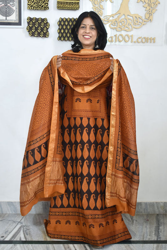 Bagh Hand Block Printed unstitched 3 pcs Handwoven Maheshwari suit fabric with Zari borders & Lagdi ( zari palla )
