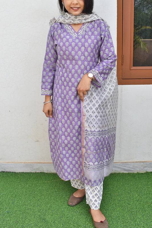 Beautiful Printed Chanderi suit with Lace details, Sequin work & Embroidery - Kurta , Chanderi Dupatta & Pant - size 38, 40, 42, 44