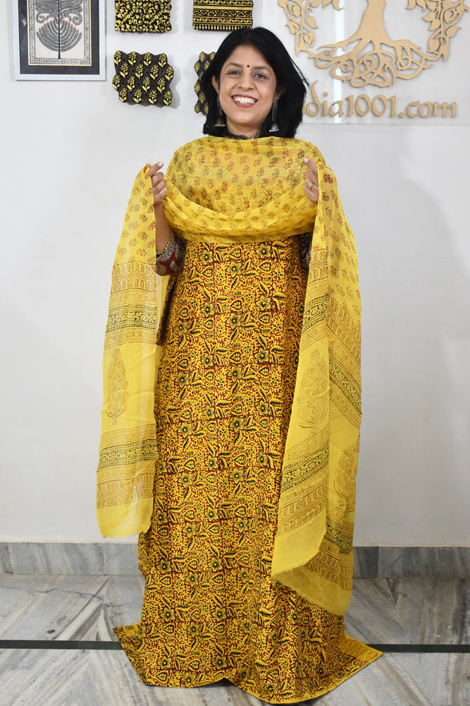 Classic Bagh Block Printed unstitched suit fabric with chiffon dupatta