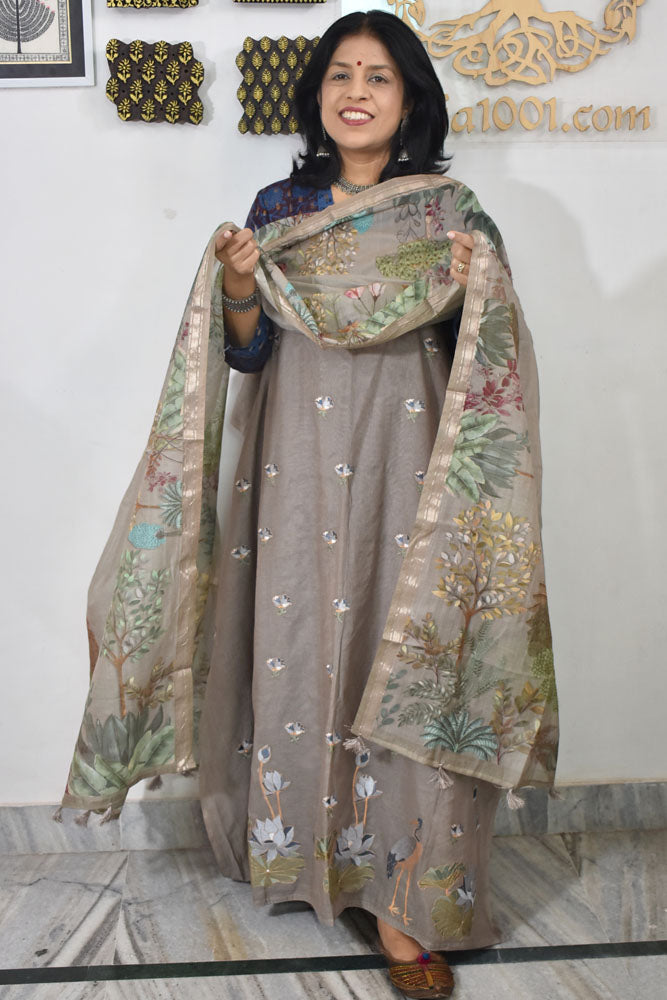 Gorgeous Mul Chanderi Kurta fabric & Dupatta set with embroidery