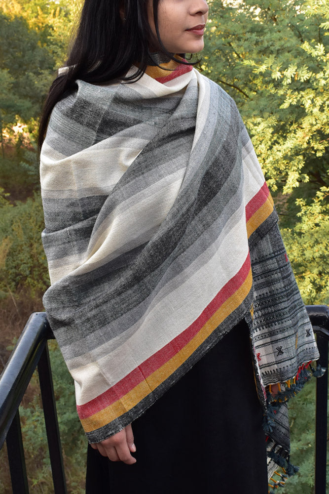 Unique, Warm Handwoven Bhujodi Handwoven Pure Wool shawl with tassels - Unisex Shawls