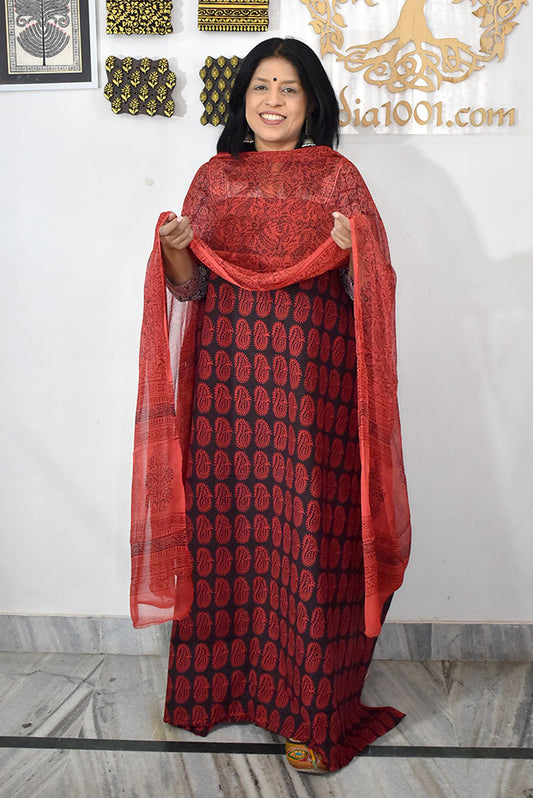 Classic Bagh Block Printed unstitched suit fabric with chiffon dupatta