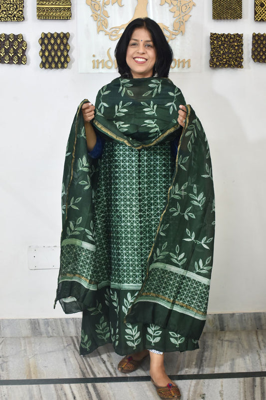 Premium Chanderi Silk Cotton Kurta dupatta sets with Nui Shibori Work