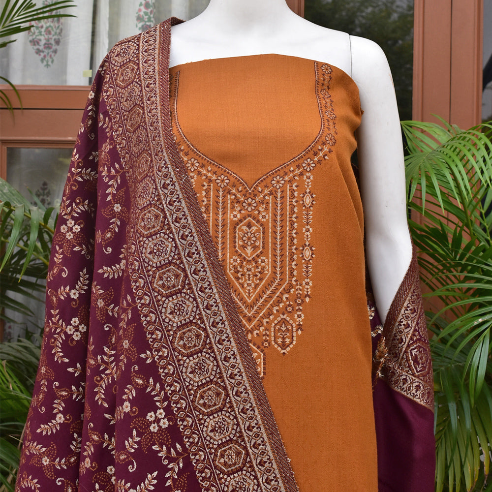 Beautiful Woolen Suit fabric & Stole with All over pattern and Zari & Thread weaving