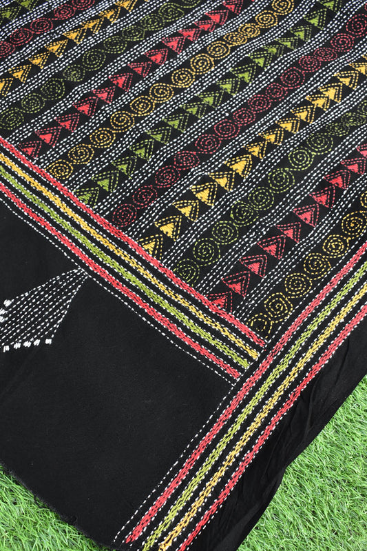 Hand embroidered Cotton Dupatta with Bengal Kantha work
