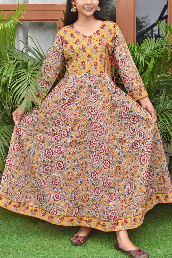 Beautiful Angrakha style Long Cotton Dress/ Kurti with side tie up str India1001.com Beautiful Angrakha style Long Cotton Dress/ Kurti with side tie up str India1001.com