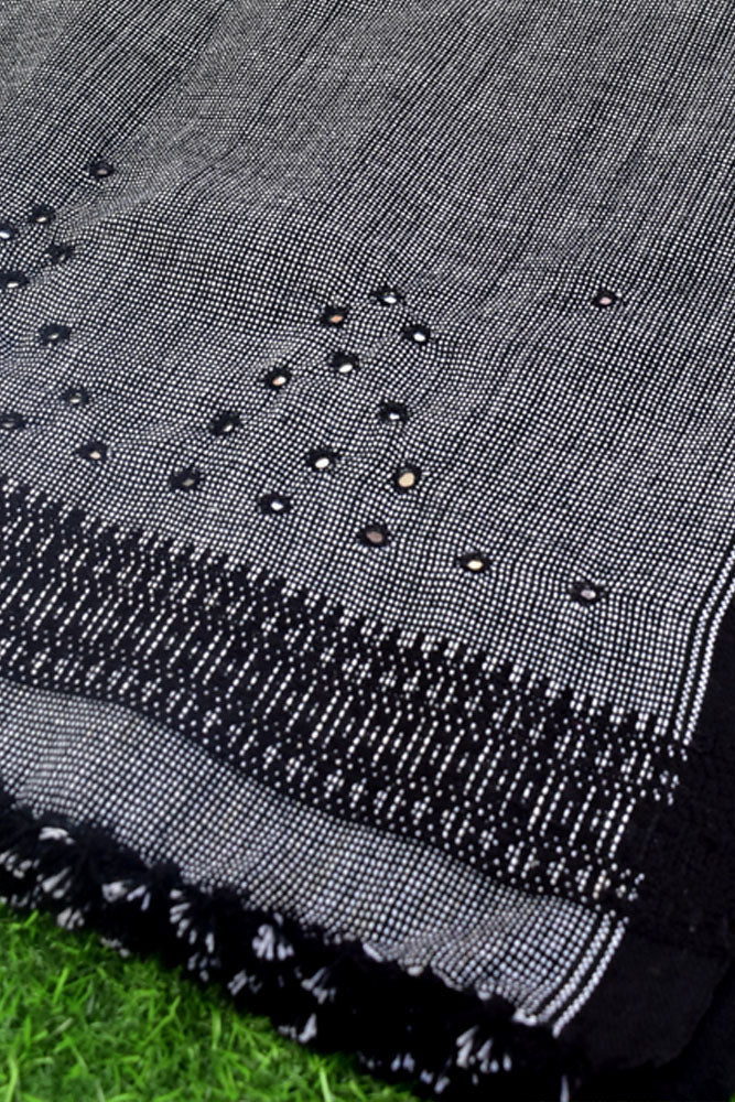 Beautiful Black & White Handwoven Bhujodi Mirror Work Woolen stole ...