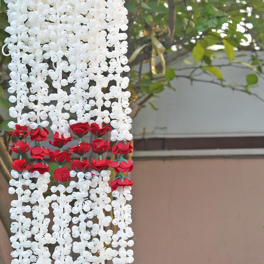 Pack of 6 - Artificial Jasmine/ Mogra/ Gajra/Mallipoo Veni with red rose flowers, Flower Garland strings - 4.8 ft + (off white color))