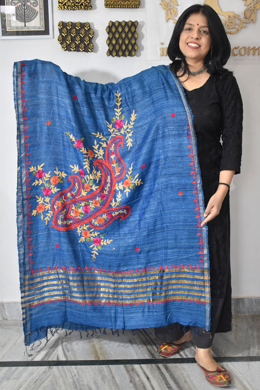 Elegant Geecha Silk dupatta with thread Aari work & Zari border & zari weave on the palla