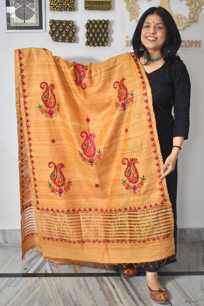 Elegant Geecha Silk dupatta with thread Aari work & Zari border & zari weave on the palla