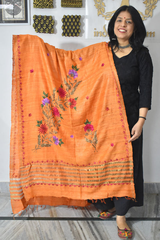 Elegant Geecha Silk dupatta with thread Aari work & Zari border & zari weave on the palla