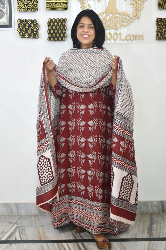 Bagh Hand Block Printed unstitched Muslin suit fabric