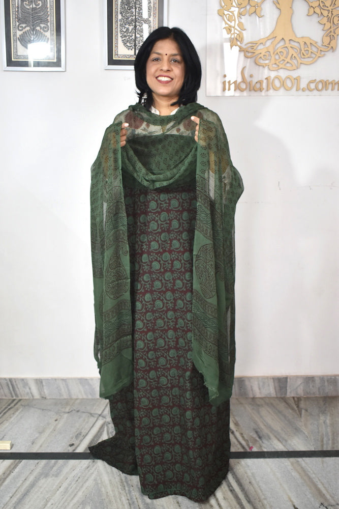 Classic Bagh Block Printed unstitched suit fabric with chiffon dupatta