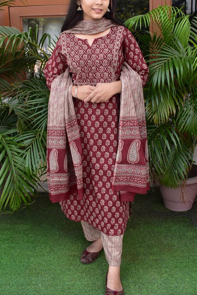 Beautiful Printed Cotton suit with Hand Embroidery - Kurta , Kota Dupatta & Pant - size 40, 42, 44