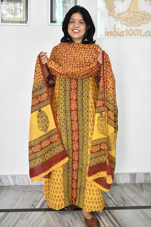 Bagh Hand Block Printed unstitched 3 pc Cotton suit fabric from MP
