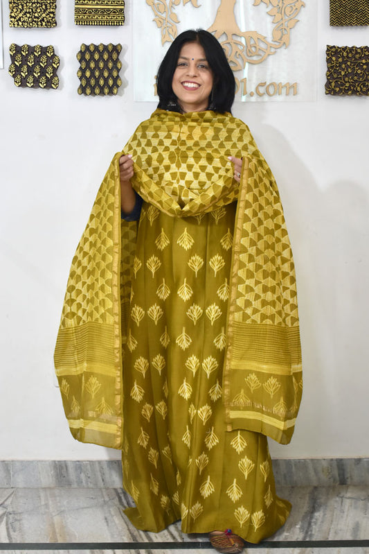 Premium Chanderi Silk Cotton Kurta dupatta sets with Nui Shibori Work