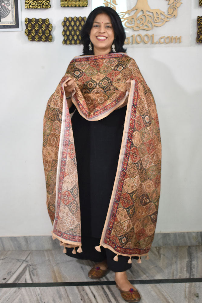 Elegant Digital Print Pure Linen dupatta