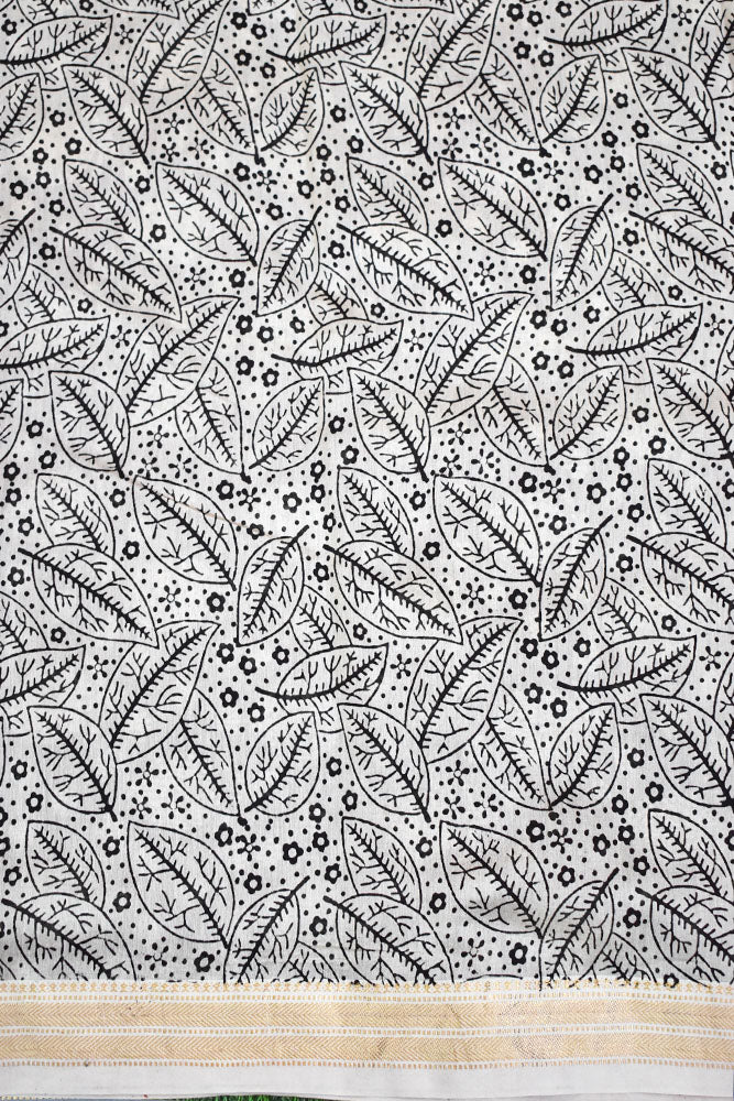 Bagh Hand Block Printed unstitched 3 pcs Handwoven Maheshwari suit fabric with Zari borders & Lagdi ( zari palla )