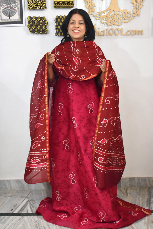 Elegant Handwoven Maheshwari silkcotton kurta fabric & dupatta set with  Wax Batik work