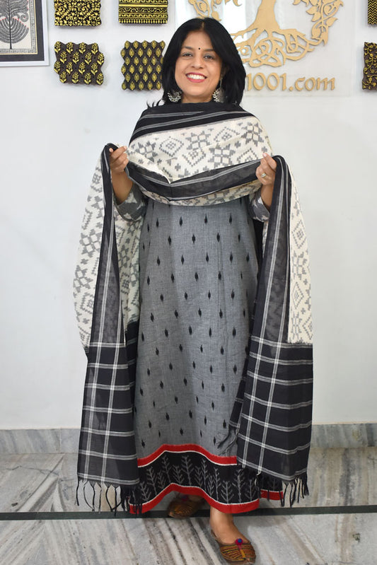 Handwoven  Ikkat Cotton dupatta with Woven Ikkat Cotton Kurta